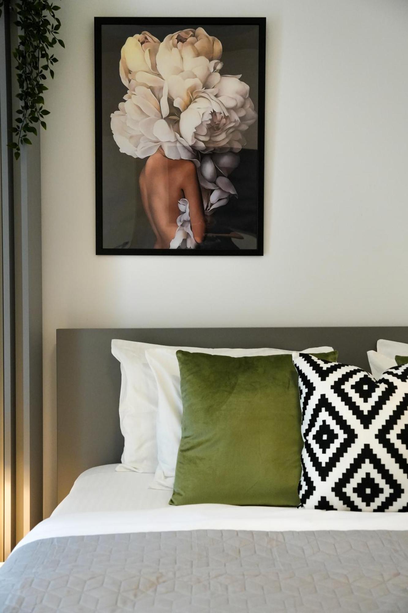 Ana - Cozy & Quiet Apt With Balcony & Garden View Bucarest Exterior foto