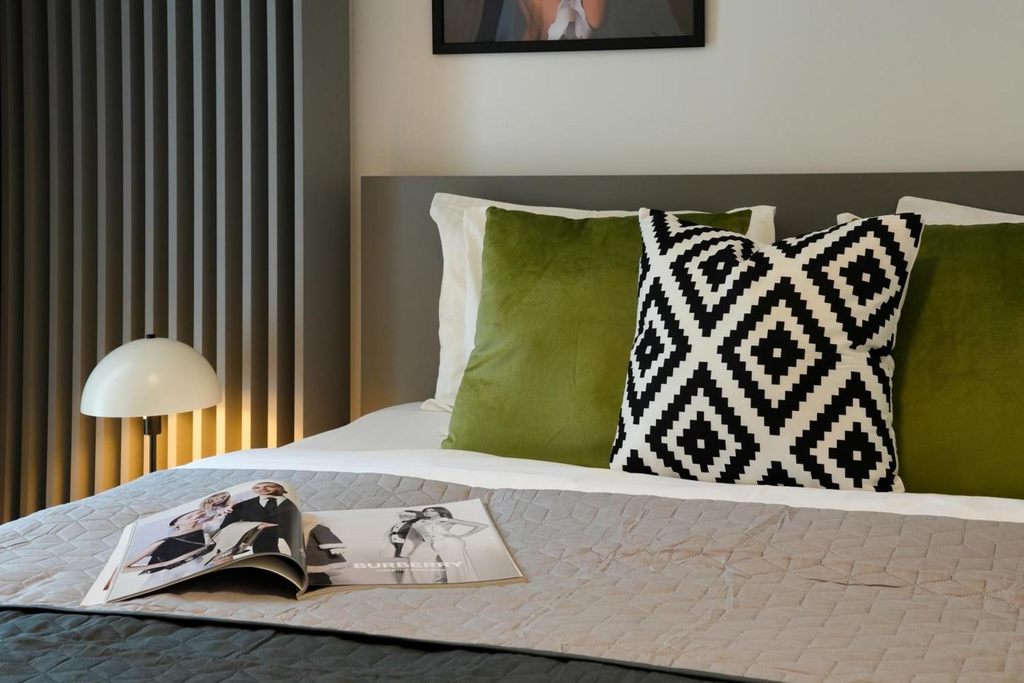 Ana - Cozy & Quiet Apt With Balcony & Garden View Bucarest Exterior foto